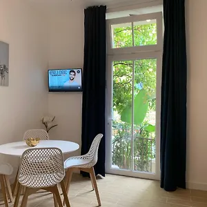 Les Fougeres 2p Jardin Parking , Cannes France